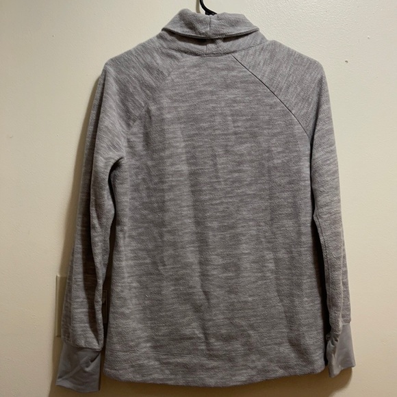 Old Navy Active Pullover Sweater Gray 100%Polyester Size XS - Picture 10 of 16